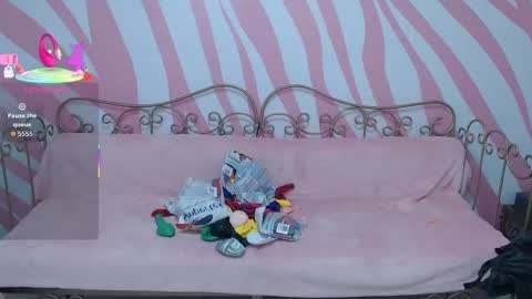 Sabrina online show from September 30, 2025, 1:38 pm