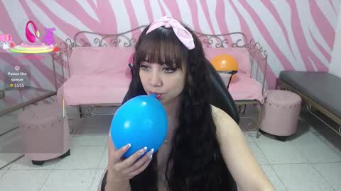 Sabrina online show from October 17, 2025, 1:14 pm