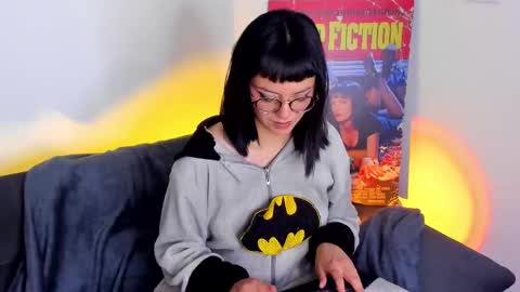 Val online show from October 27, 2025, 4:49 am