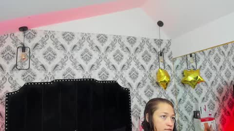 Saara Brown online show from January 5, 2025, 12:21 pm