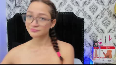 Saara Brown online show from January 10, 2025, 3:16 pm