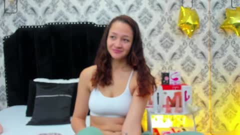 Saara Brown online show from January 19, 2025, 12:17 pm