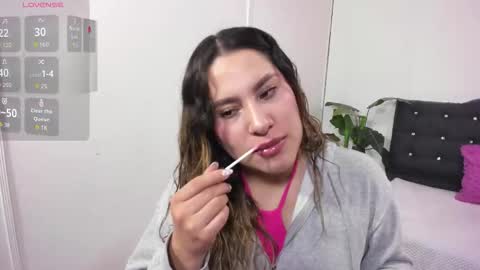 saaya_tay online show from October 10, 2025, 3:16 am