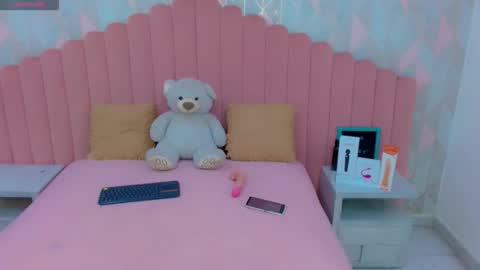 sabriana_smith1 online show from March 31, 2026, 5:35 pm