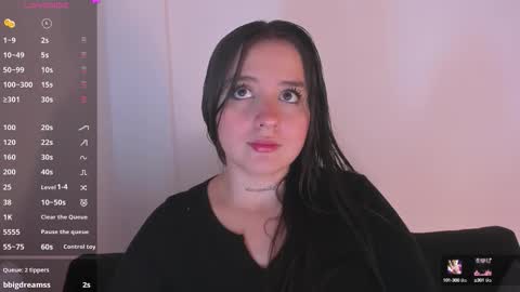 Snapshot of sabrina_lennox chatting on October 12, 2025, 4:33 am Sabrina Maria online show from October 12, 2025, 4:33 am