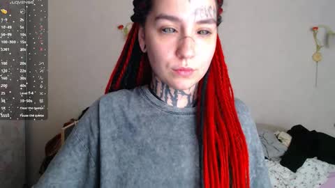 Lilith Solar online show from October 26, 2025, 6:14 pm