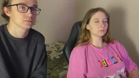 Snapshot of sabrinaanddaniel chatting on November 15, 2025, 9:21 pm SabrinaDaniel online show from November 15, 2025, 9:21 pm