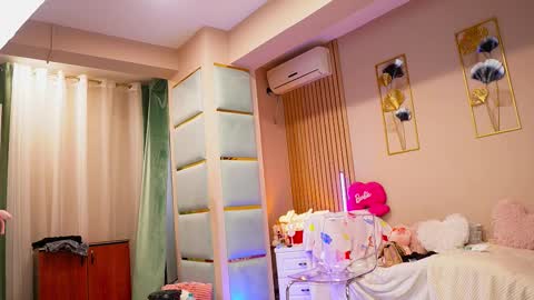 SabrinaJade online show from February 3, 2026, 5:38 am