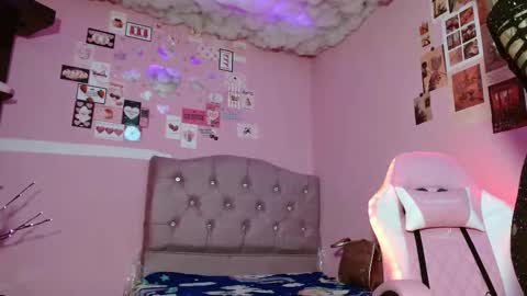 sabrinapaulson online show from January 15, 2025, 1:45 am