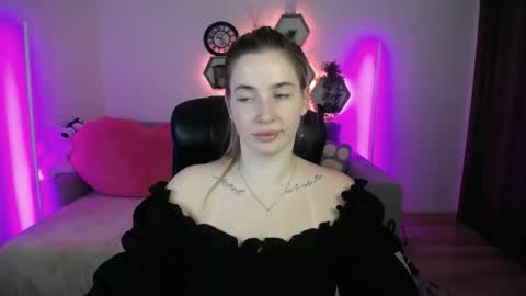 Snapshot of sabrinviolet chatting on July 24, 2026, 8:01 am Sabrina Violet online show from July 24, 2026, 8:01 am