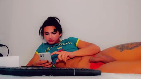 Snapshot of sacha_candy chatting on February 14, 2025, 2:50 am Sacha online show from February 14, 2025, 2:50 am