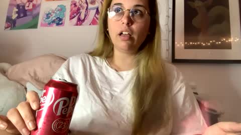 sweet angel baby  online show from November 11, 2025, 5:51 am