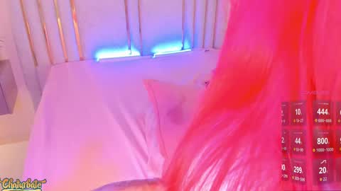 Snapshot of saekohofman chatting on October 7, 2025, 4:20 am Mara online show from October 7, 2025, 4:20 am