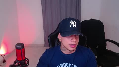 Snapshot of saenz_hotx chatting on January 28, 2025, 1:08 am saenz_hotx online show from January 28, 2025, 1:08 am