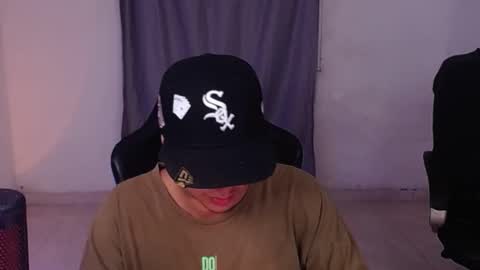 Snapshot of saenz_hotx chatting on February 9, 2025, 3:00 am saenz_hotx online show from February 9, 2025, 3:00 am