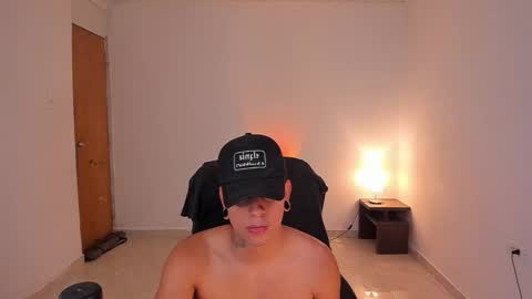 Snapshot of saenz_hotx chatting on October 28, 2025, 1:31 am saenz_hotx online show from October 28, 2025, 1:31 am