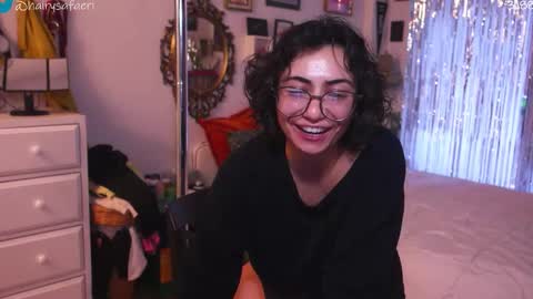 Snapshot of safaeri chatting on November 26, 2025, 3:46 pm Safa online show from November 26, 2025, 3:46 pm