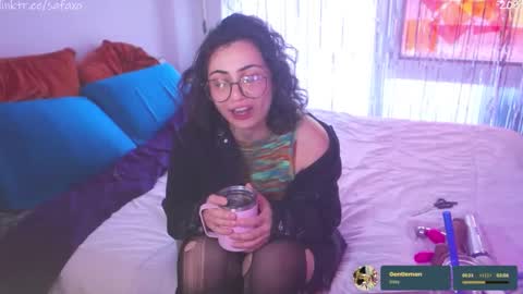 Snapshot of safaeri chatting on April 24, 2026, 10:01 pm Safa online show from April 24, 2026, 10:01 pm