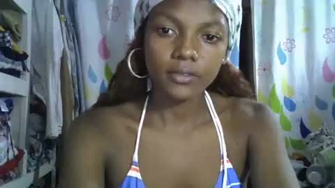 Snapshot of safira19 chatting on October 24, 2025, 1:40 pm safira19 online show from October 24, 2025, 1:40 pm