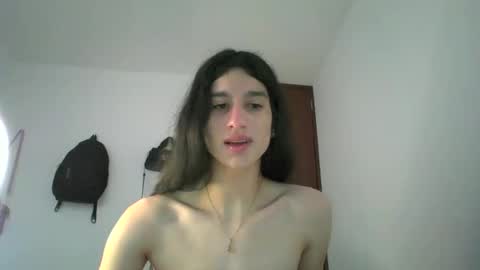 Snapshot of safiro_queen chatting on December 8, 2024, 9:41 pm Safiro Queen online show from December 8, 2024, 9:41 pm