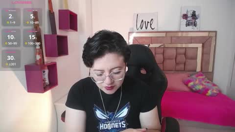 SAFYKA online show from November 6, 2025, 3:07 am