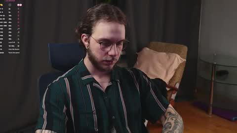 Snapshot of sage6688 chatting on October 8, 2025, 3:59 am Adam online show from October 8, 2025, 3:59 am