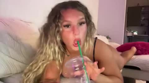 Shaina Blue online show from June 6, 2026, 1:11 am