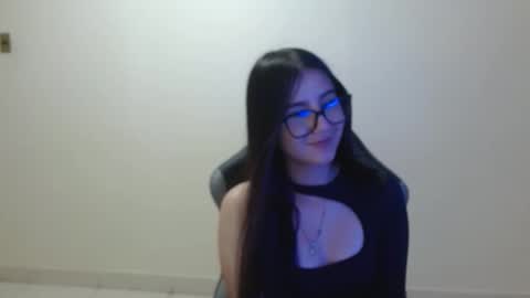 Sahaliefox  online show from March 23, 2026, 9:30 pm