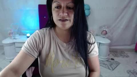 saharajonson online show from November 12, 2025, 7:09 am