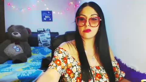 Karina online show from November 7, 2025, 2:55 am