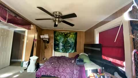 PupTwink online show from November 27, 2025, 4:53 pm