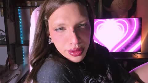 Snapshot of sailorbunnystar chatting on February 26, 2025, 6:37 am Rose online show from February 26, 2025, 6:37 am