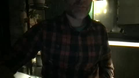 Snapshot of saint009 chatting on November 6, 2025, 11:04 pm saint009 online show from November 6, 2025, 11:04 pm