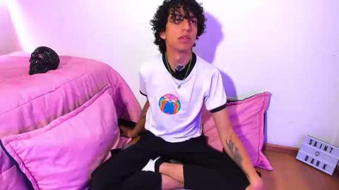 Snapshot of saint_dark chatting on November 30, 2025, 3:38 pm saint_dark online show from November 30, 2025, 3:38 pm