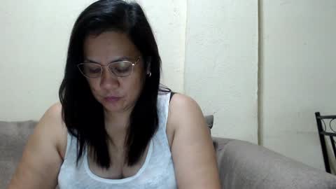 saint_flowerxxx online show from December 25, 2024, 3:17 pm