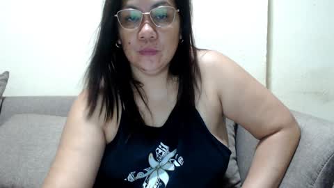saint_flowerxxx online show from December 28, 2024, 7:33 pm