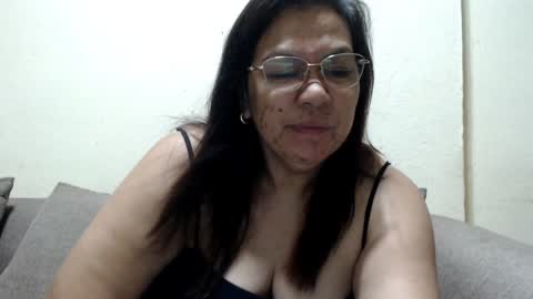 saint_flowerxxx online show from January 18, 2025, 12:57 pm