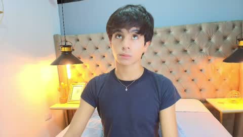 Santi online show from April 7, 2026, 12:27 pm