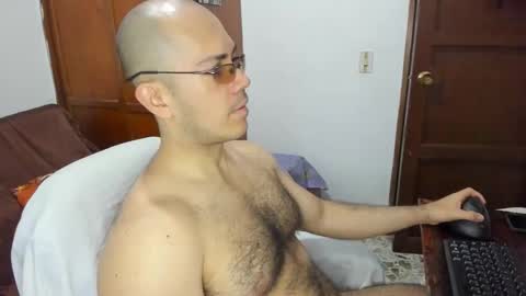 Snapshot of saintedy01 chatting on October 21, 2025, 12:39 pm saintedy01 online show from October 21, 2025, 12:39 pm