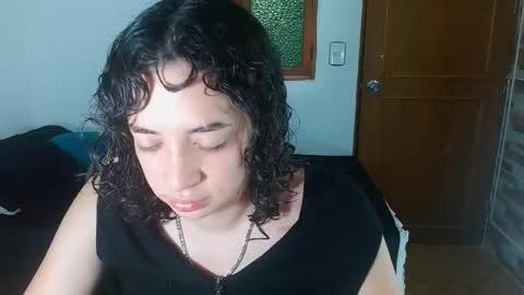 crisma online show from September 17, 2025, 3:52 am