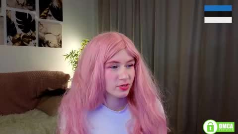 Sakura online show from November 4, 2025, 9:36 pm