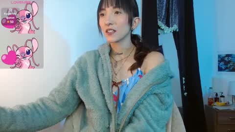 Snapshot of sakura_skinny chatting on January 15, 2025, 3:07 pm Sakura Skinny online show from January 15, 2025, 3:07 pm