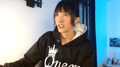 Snapshot of sakura_skinny chatting on January 27, 2025, 2:24 pm Sakura Skinny online show from January 27, 2025, 2:24 pm