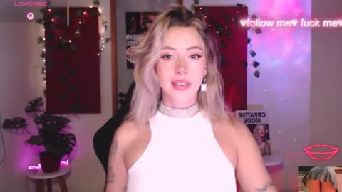 Sakura online show from April 9, 2026, 9:47 am