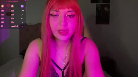 Luna  online show from March 16, 2026, 11:20 pm