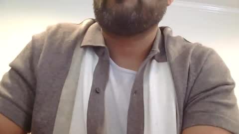 sal cumplaciente online show from April 13, 2026, 6:24 pm