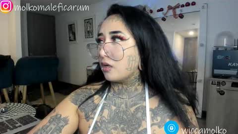 Salem Winchester online show from January 6, 2026, 1:09 am