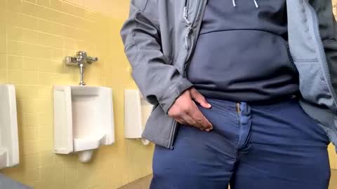 Snapshot of salgozzi chatting on March 9, 2025, 1:15 pm Cum Hanks online show from March 9, 2025, 1:15 pm