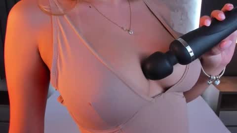 Snapshot of saliha_pinky chatting on October 23, 2025, 2:33 am S A L I H A online show from October 23, 2025, 2:33 am