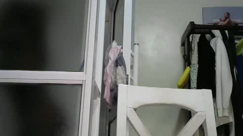 Snapshot of sally_beauty2023 chatting on December 2, 2025, 6:41 am sally_beauty2023 online show from December 2, 2025, 6:41 am